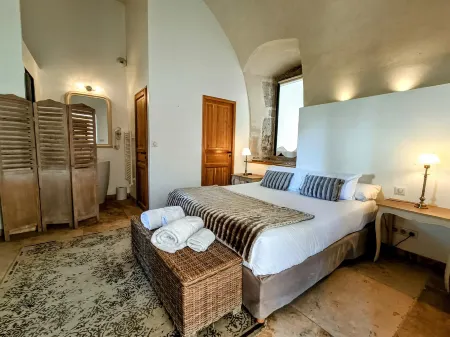 Les Chambres de La Renaissance Отели в г. Порсьё-Амбланьё