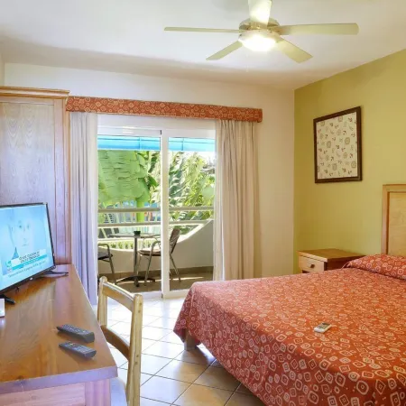 New Garden Hotel