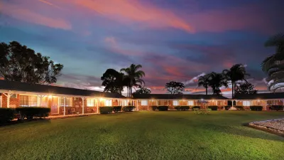 Koorawatha Homestead Motel Hotels in Bororen