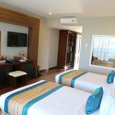 Sandunes Beach Resort & Spa