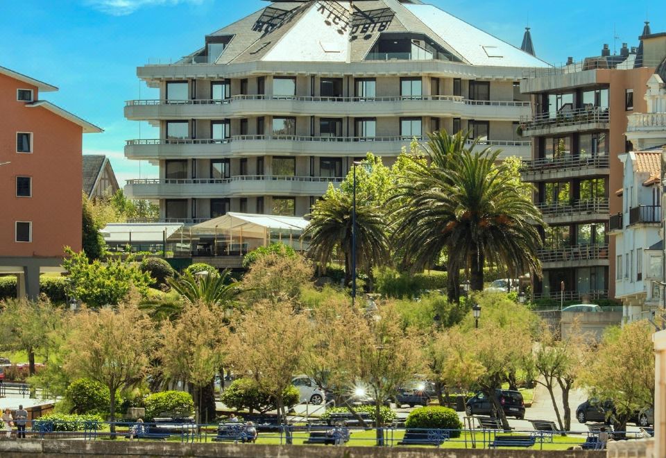 hotel overview picture