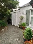 Cedarbank's - the Little Art House - Dog Friendly