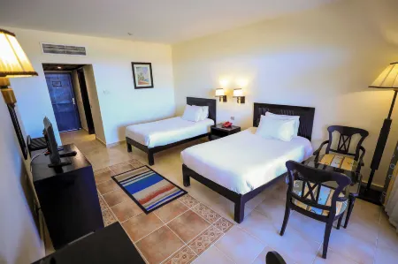 Blend Elphistone Resort Marsa Alam