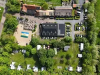 Cozy Holiday Home in Vrouwenpolder Close to the Beach Hotel dekat Deltapark Neeltje Jans
