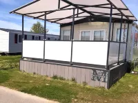 Chalet in Oostkapelle with Tennis Court Hotels near Restaurant Dennenbos