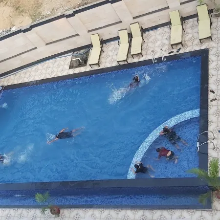 Hotel Sea N Sand - Berries Group