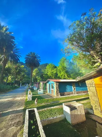 Bungalow Bahía Visión Azul Отели рядом с достопримечательностью «Porta Hotel del Lago»