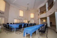 Brighter Suites Hotel di Minna