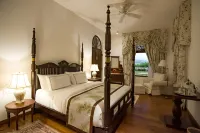 Coffee Bungalow Kandy Hotels in Kandy Lake Front