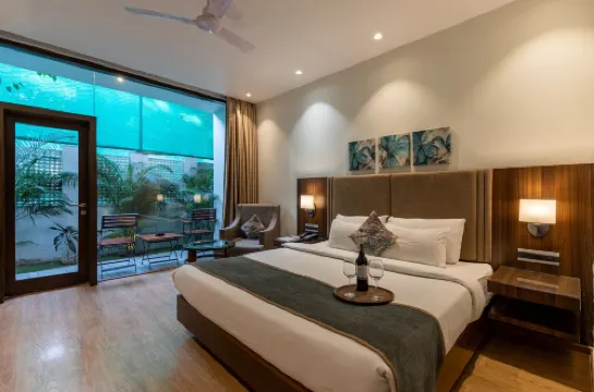 Kwality's Motel Shiraz