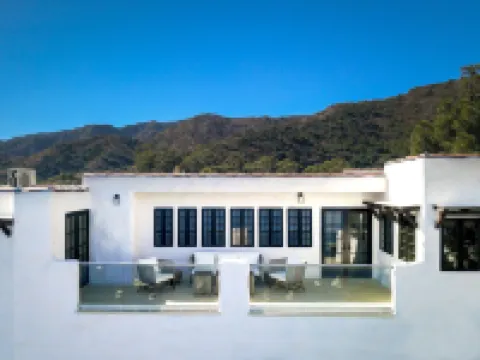 Zane Grey Pueblo Hotel Hotels in Avalon