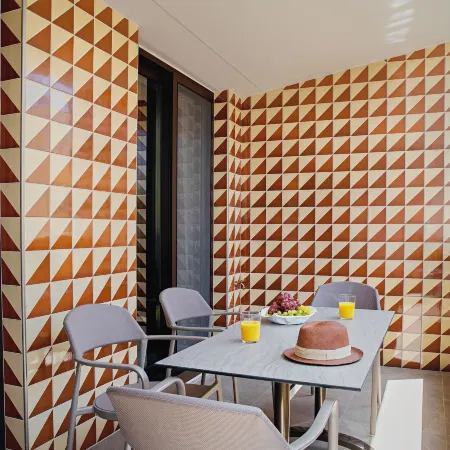 Pavo Art Hotel Отели рядом с достопримечательностью «Пляж Амудара»