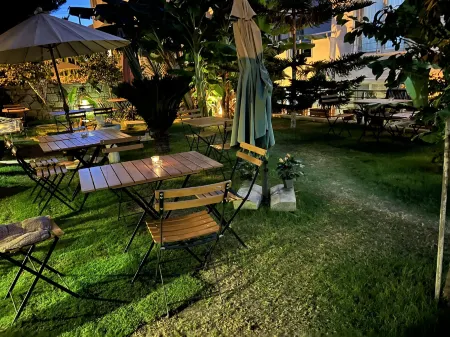 Luna Alacati Отели рядом с достопримечательностью «Alacati Surf Paradise Club»