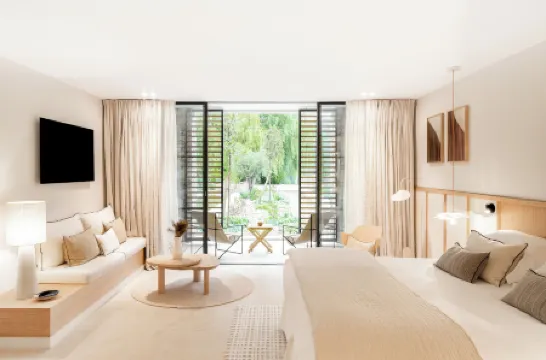 ル クーヴァン デ ミニム, アン オテル & スパ ロクシタン アン プロヴァンス