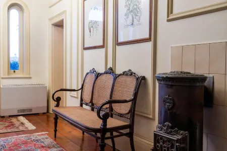 Colhurst House Отели рядом с достопримечательностью «Кейв Гарден»