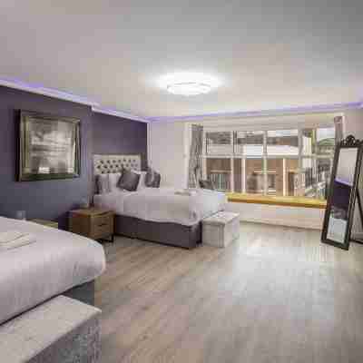 Town View Apartment by Sasco Rooms