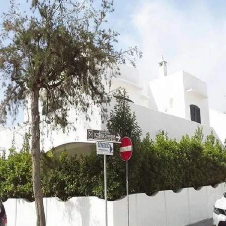 Beautiful Apartment on the Beach in Central Location with Spacious Balcony; Pets