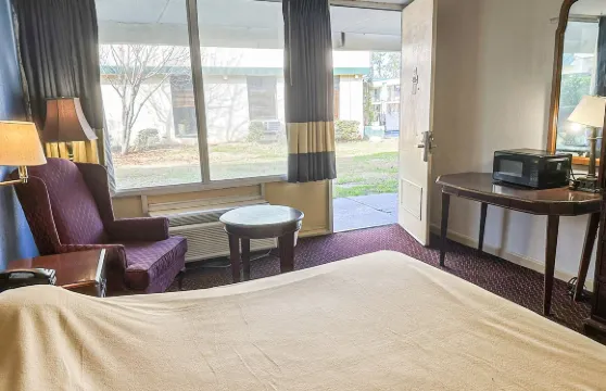 超級 OYO 米利奇維爾套房酒店