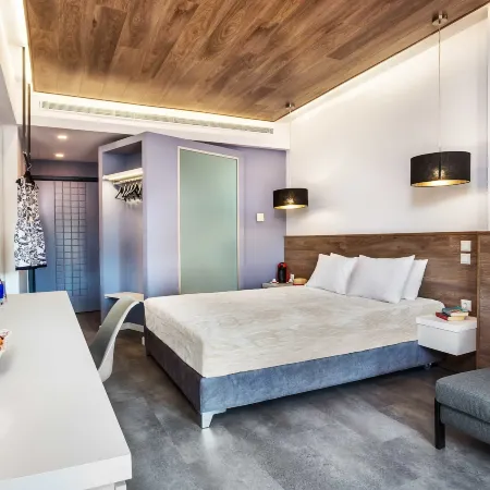 Atrium Hotel