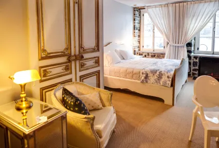 兵器廣場客棧（Aneyro）