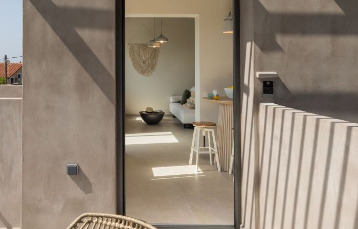 Topos Suites