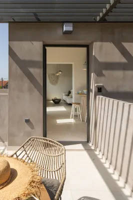 Topos Suites - balcony