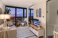 Hamptons Retreat on Level 77 Skytower Hotels in Brisbane