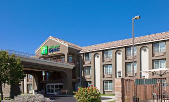 Holiday Inn Express Lancaster