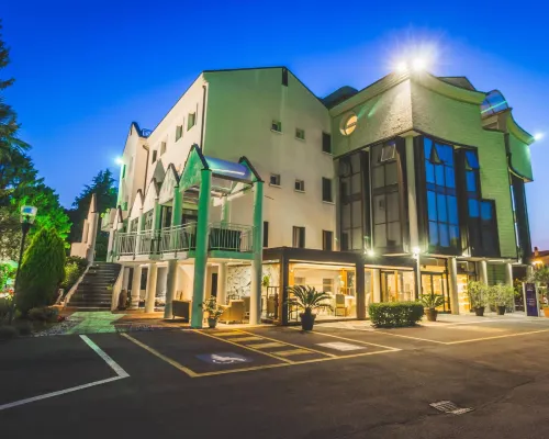 Park Hotel Ai Pini & Restaurant Ai Pini Hotels near IUSVE Mestre