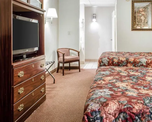 Econo Lodge Hotels in Schuylkill County