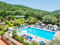Residence e B&B Villamirella Hotels in Centola