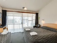 Ocean Beach Hotel Hotels in Dunedin