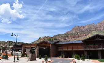 Zion Canyon Lodge