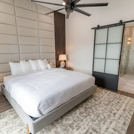 Colony Suites