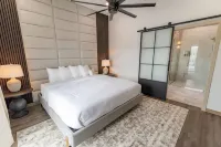Colony Suites - Apartments