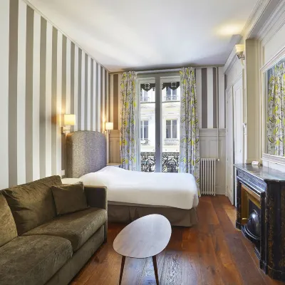 Hôtel Vaubecour - Centre Lyon Ainay - Perrache Отели рядом с достопримечательностью «02. Прескиль»