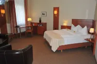Hotel Rheinischer Hof Hotels in Wegberg