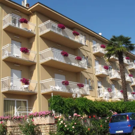 Hotel Romeo