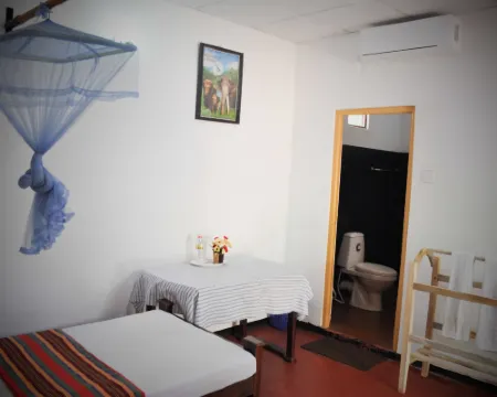 Pawansa Home Stay Hotels in Habarana