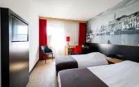 Bastion Hotel Haarlem Velsen Hôtels à proximité de : Seaport Marina IJmuiden