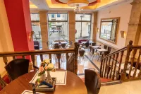 Argo Hotel Piraeus