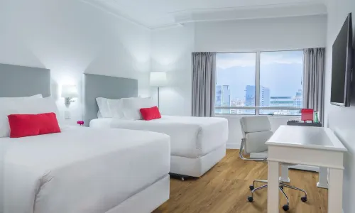 NH Collection Plaza Santiago