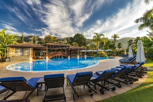 Quinta Jardins do Lago Hotels in Funchal