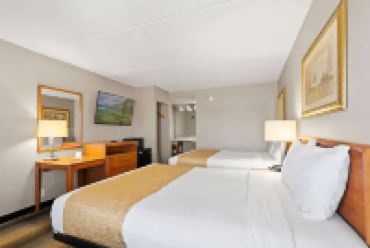 แทรเวิลลอดจ์ บาย วินด์แฮม ปูเวโบล โรงแรมในปูเวโบล