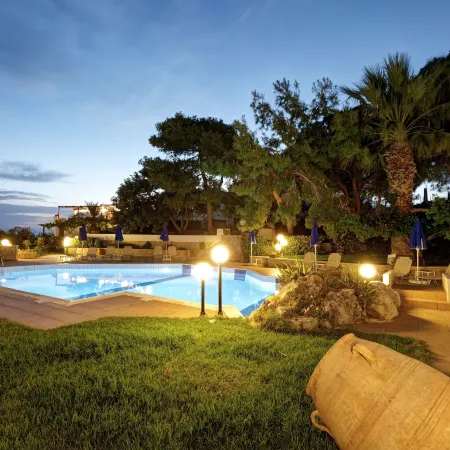 Alianthos Suites