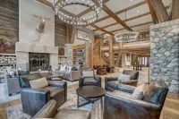 Elkhorn Lodge