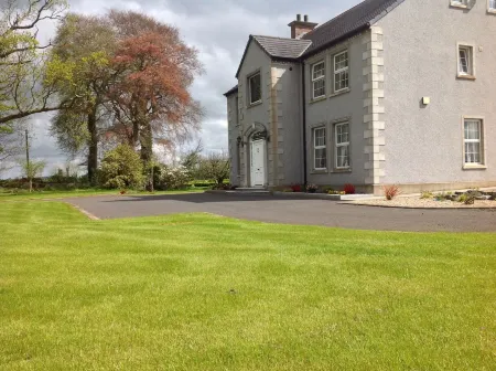 Ballyharvey B&B Отели в г. Крамлин