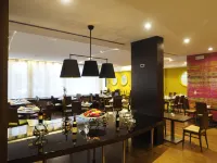In Hotel Belgrade - 朝食