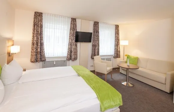 弗賴堡城市酒店