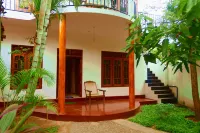 Wayside Mirissa